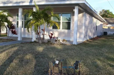 1619 17th Street W Bradenton FL 34205