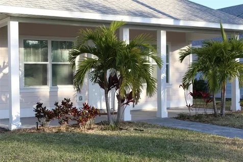 1619 17th Street W Bradenton FL 34205