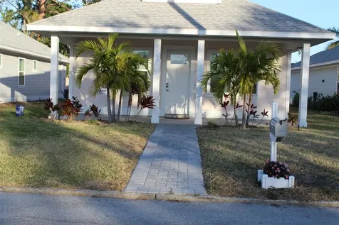 1619 17th Street W Bradenton FL 34205