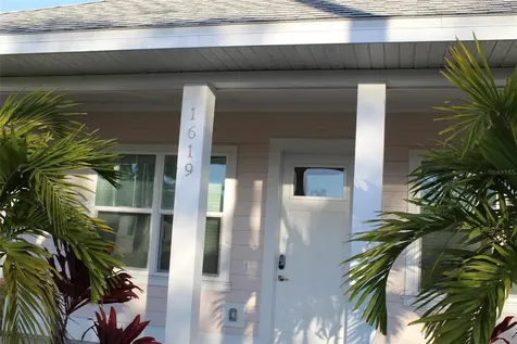 1619 17th Street W Bradenton FL 34205
