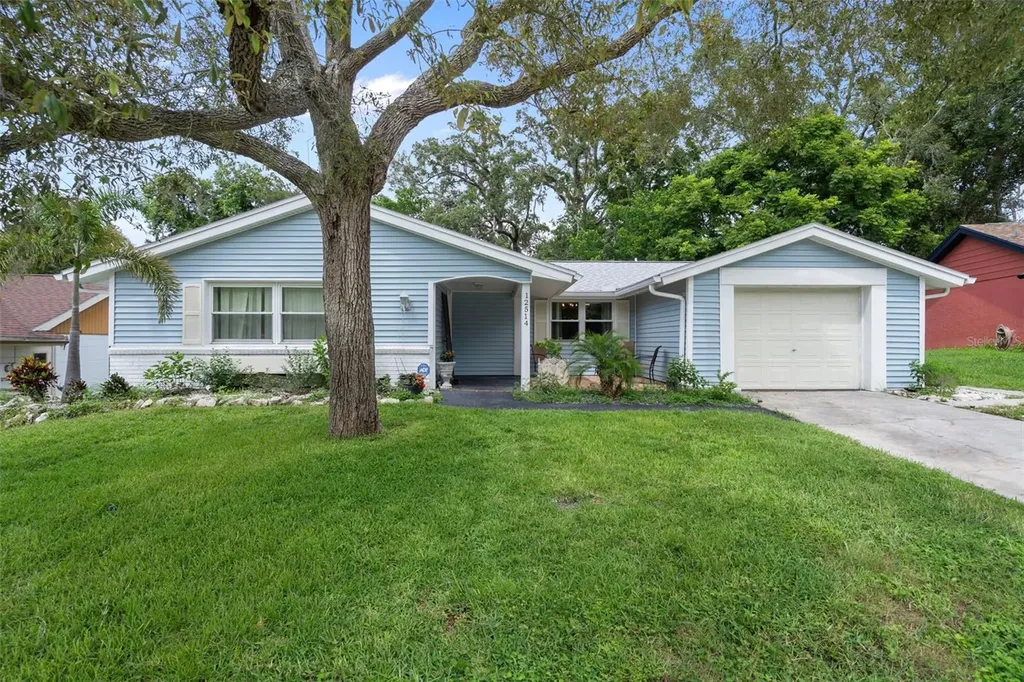 12514 Coffee Hill Row Hudson FL 34667