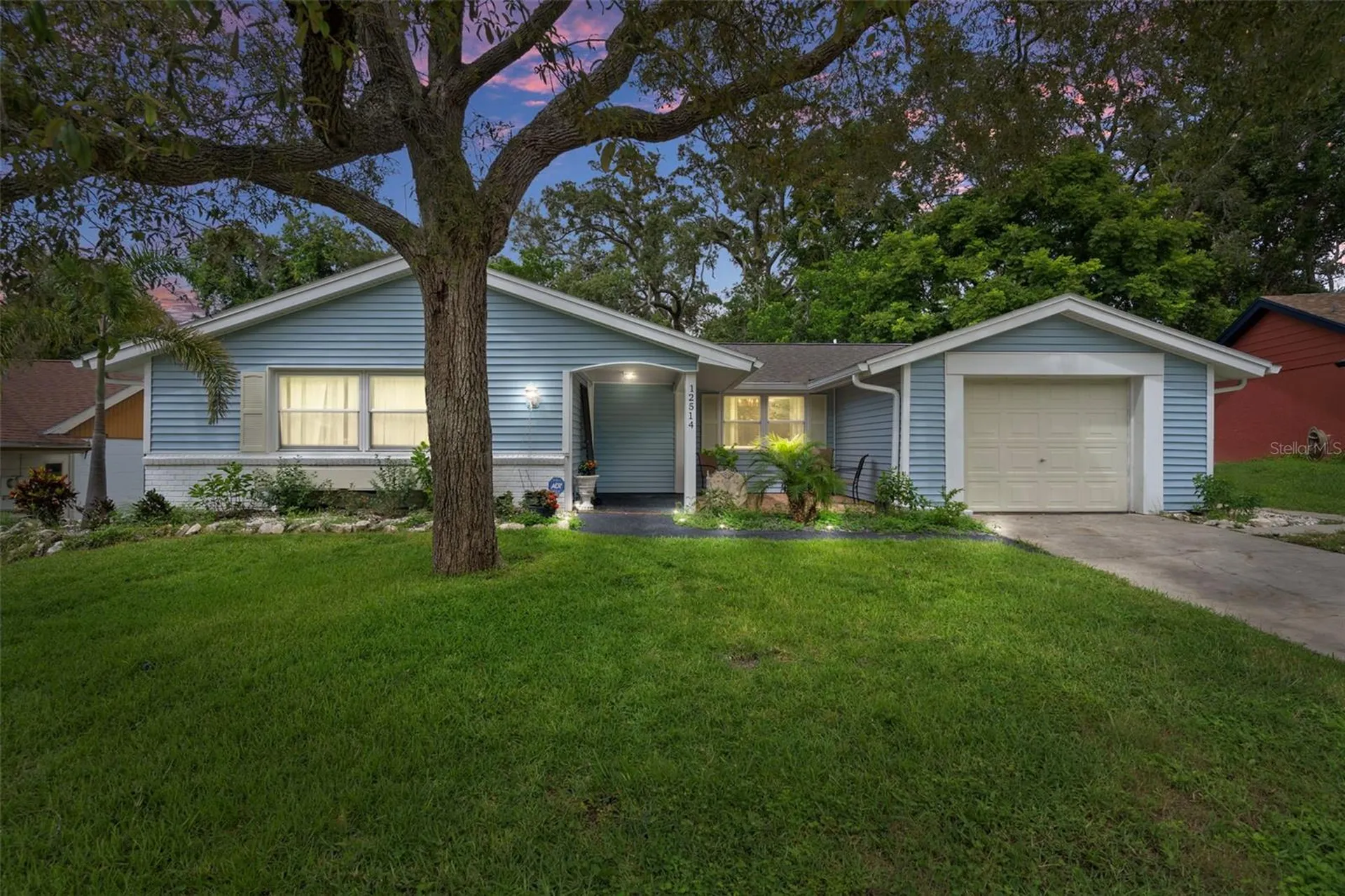 12514 Coffee Hill Row Hudson FL 34667