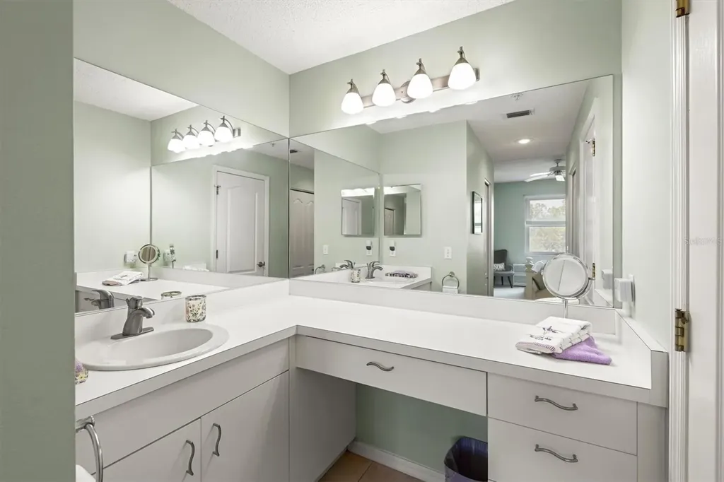 8750 Olde Hickory Avenue Sarasota FL 34238