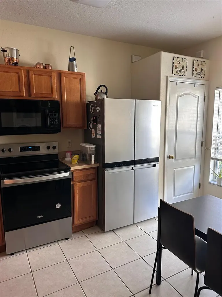 1042 N Sleepy Oak Drive Wesley Chapel FL 33543