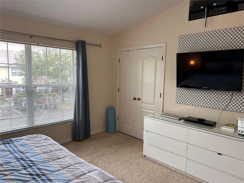 1042 N Sleepy Oak Drive Wesley Chapel FL 33543