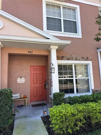 1042 N Sleepy Oak Drive Wesley Chapel FL 33543