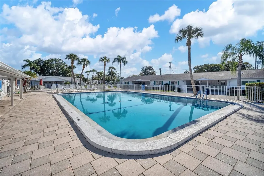 6024 Hibiscus Drive Bradenton FL 34207
