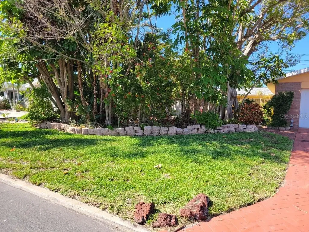 315 S Tessier Drive St Pete Beach FL 33706
