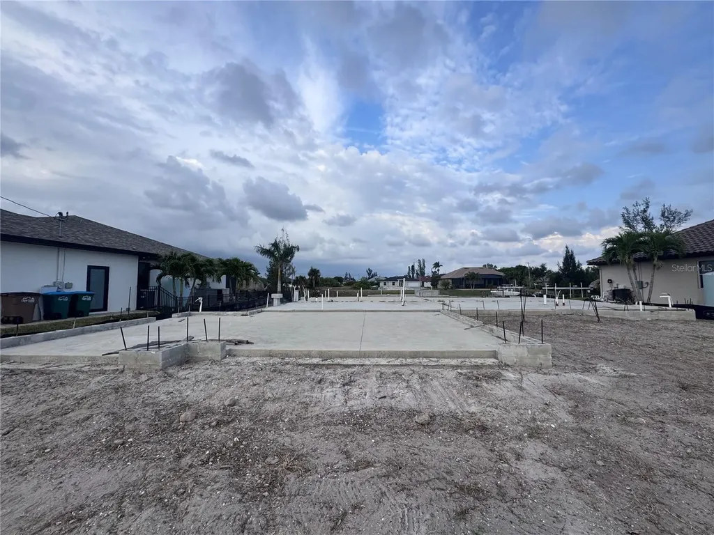 2311 NW 35th Avenue Cape Coral FL 33993