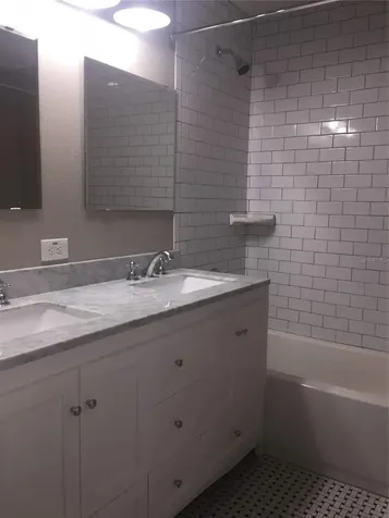 121 W Giddens Avenue Tampa FL 33603