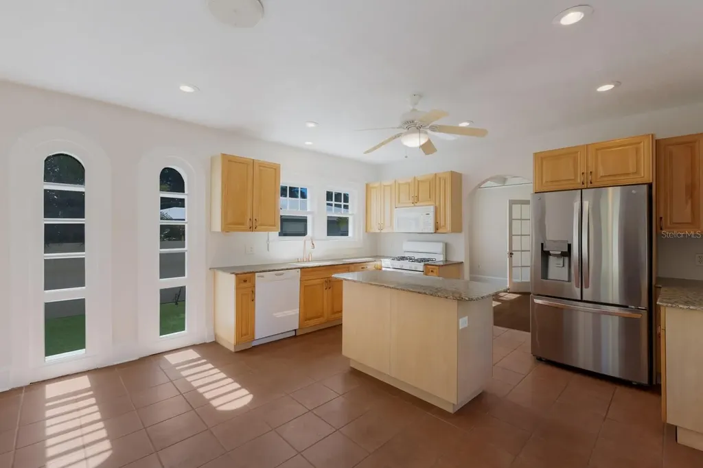 455 Acacia Drive Sarasota FL 34234