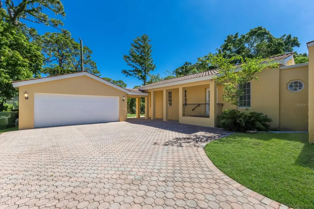 455 Acacia Drive Sarasota FL 34234