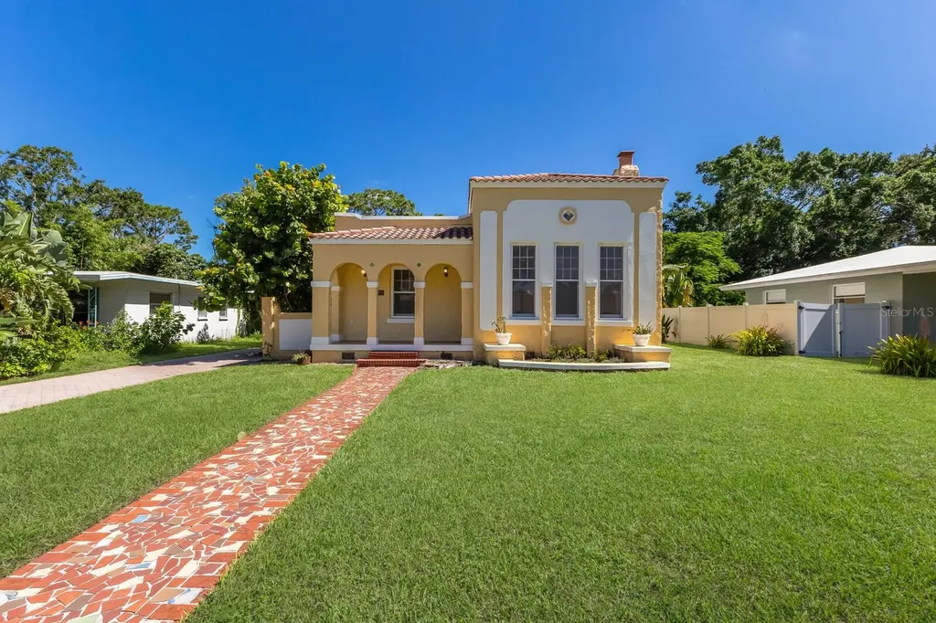 455 Acacia Drive Sarasota FL 34234
