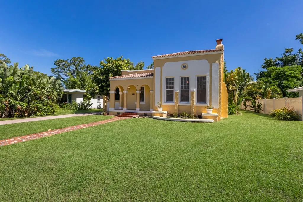 455 Acacia Drive Sarasota FL 34234