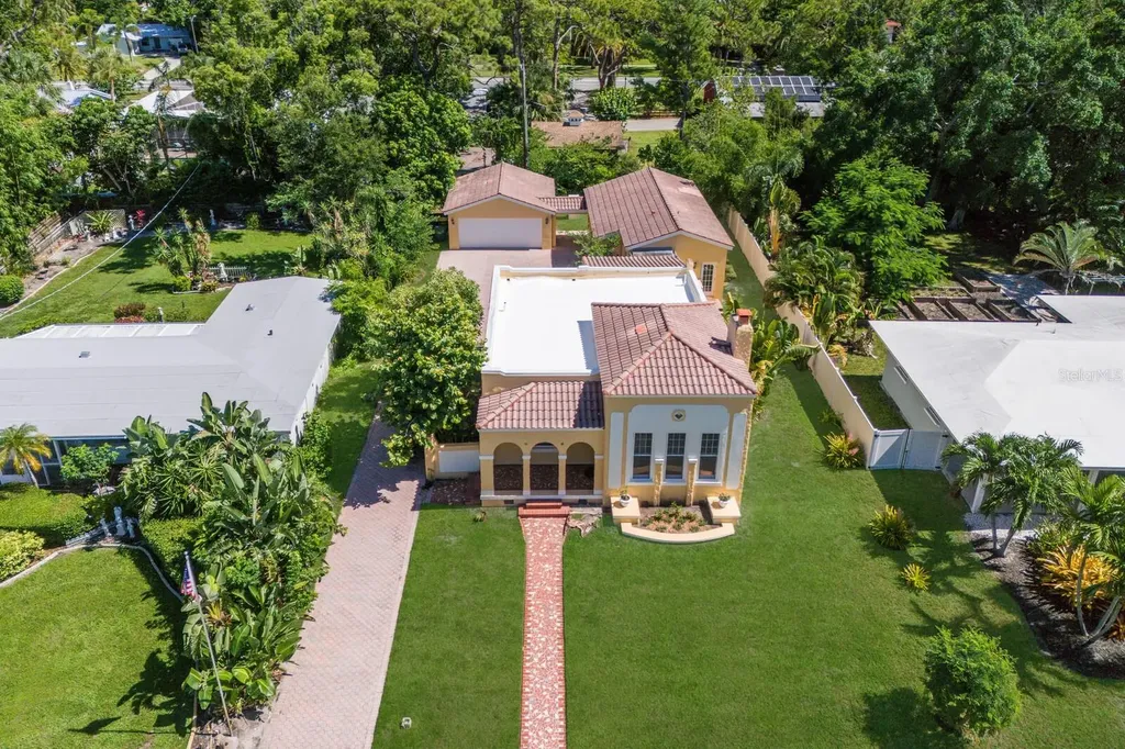 455 Acacia Drive Sarasota FL 34234