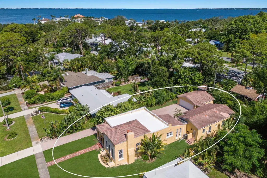 455 Acacia Drive Sarasota FL 34234