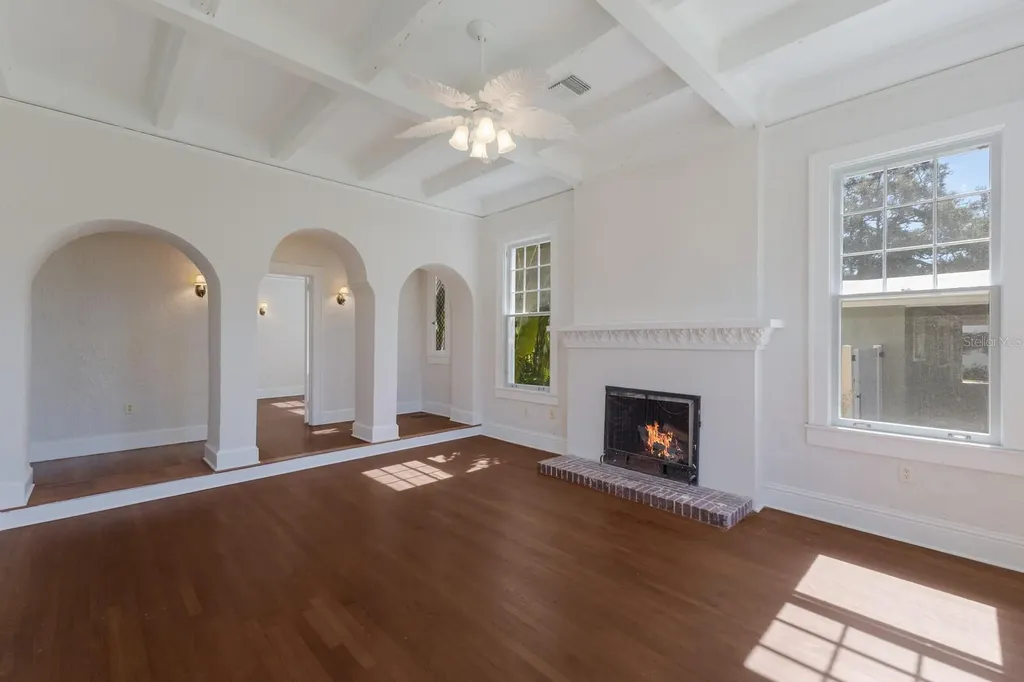 455 Acacia Drive Sarasota FL 34234