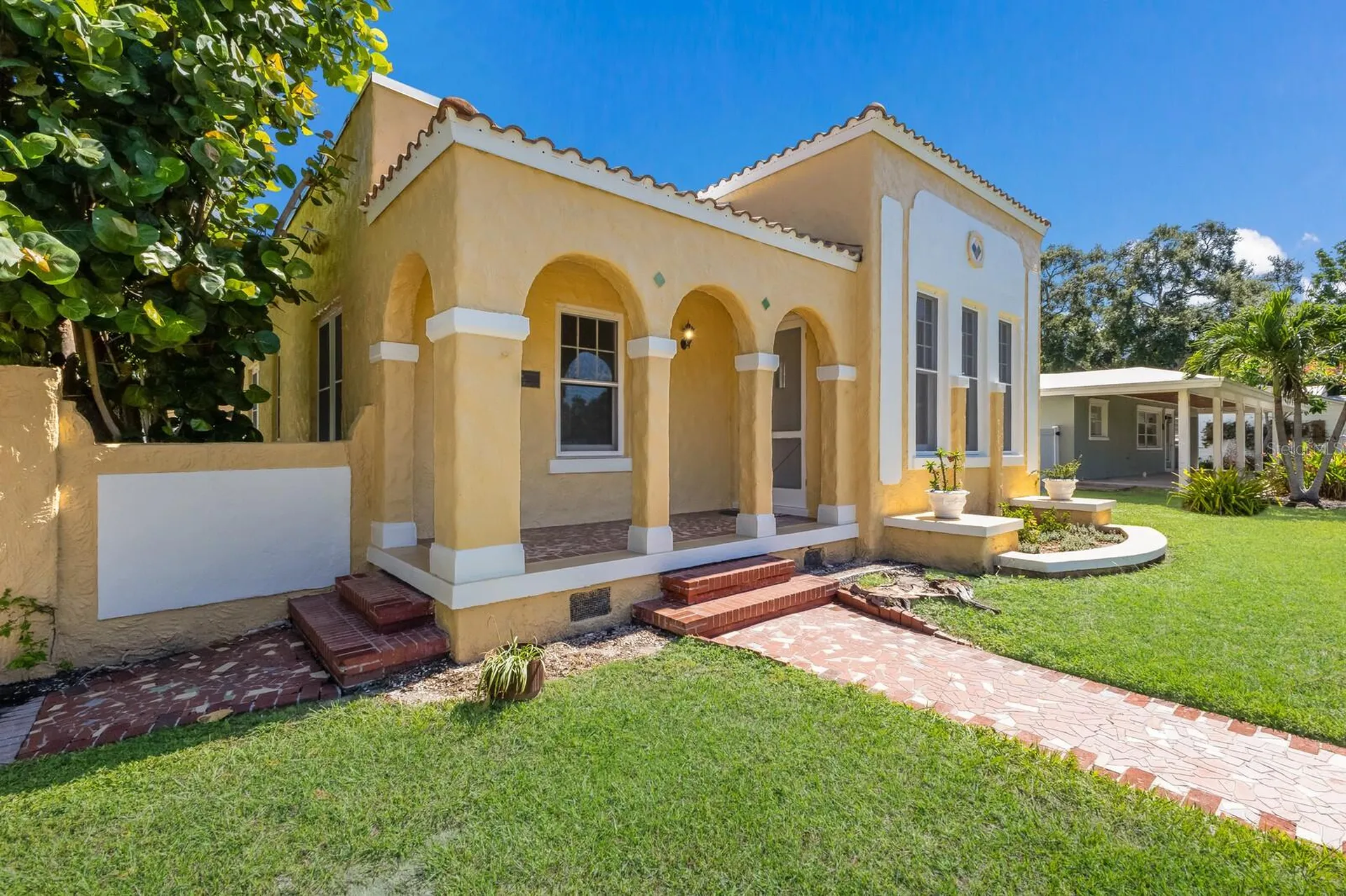 455 Acacia Drive Sarasota FL 34234