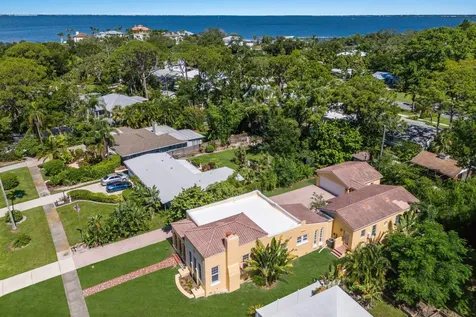 455 Acacia Drive Sarasota FL 34234
