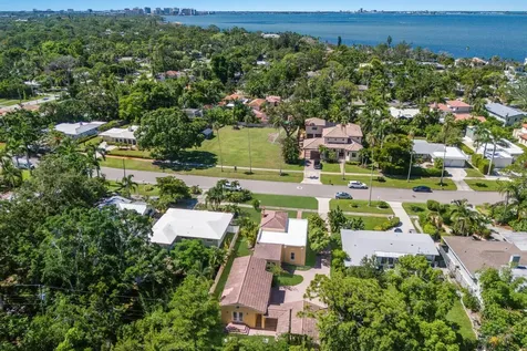 455 Acacia Drive Sarasota FL 34234