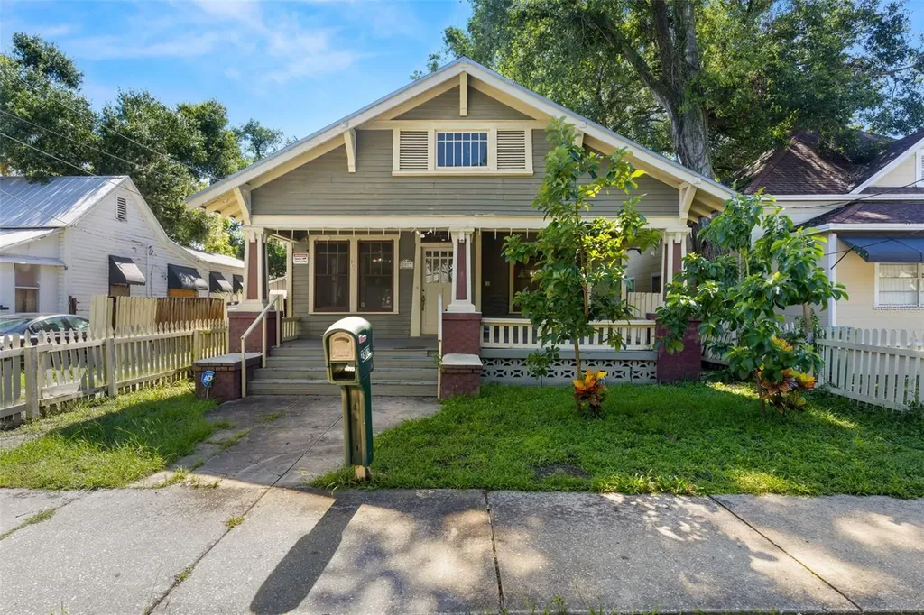 2813 N Morgan Street Tampa FL 33602