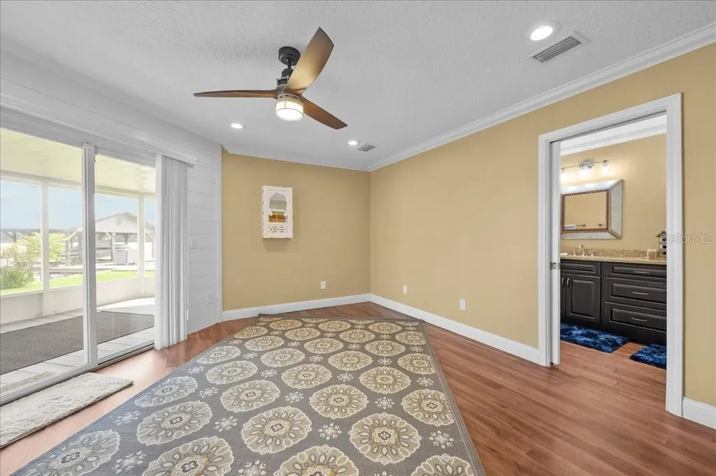 164 Moonlite Drive Welaka FL 32193