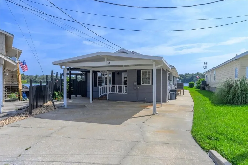 164 Moonlite Drive Welaka FL 32193