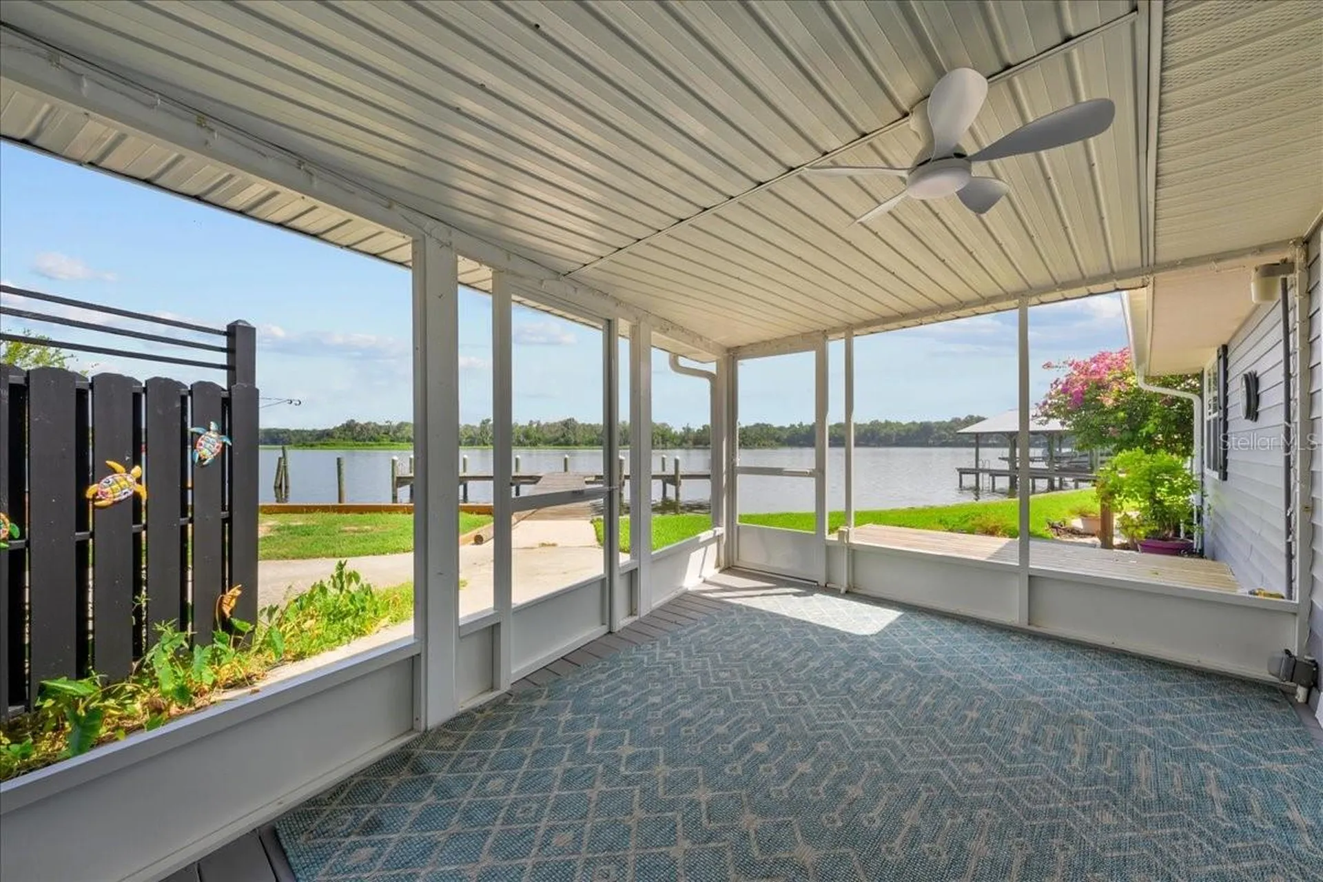 164 Moonlite Drive Welaka FL 32193