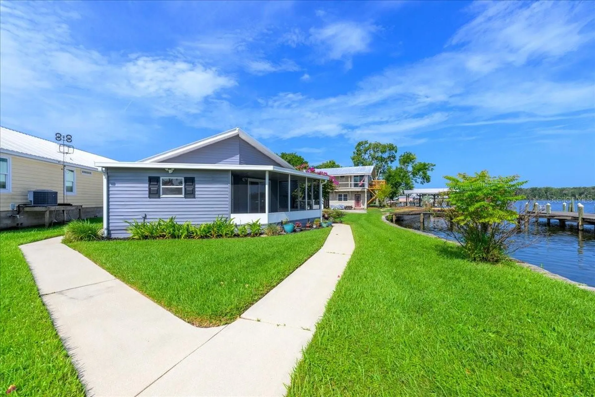 164 Moonlite Drive Welaka FL 32193