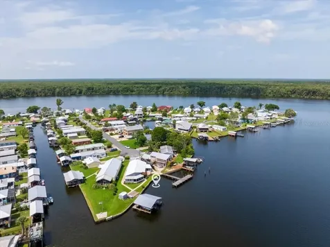 164 Moonlite Drive Welaka FL 32193