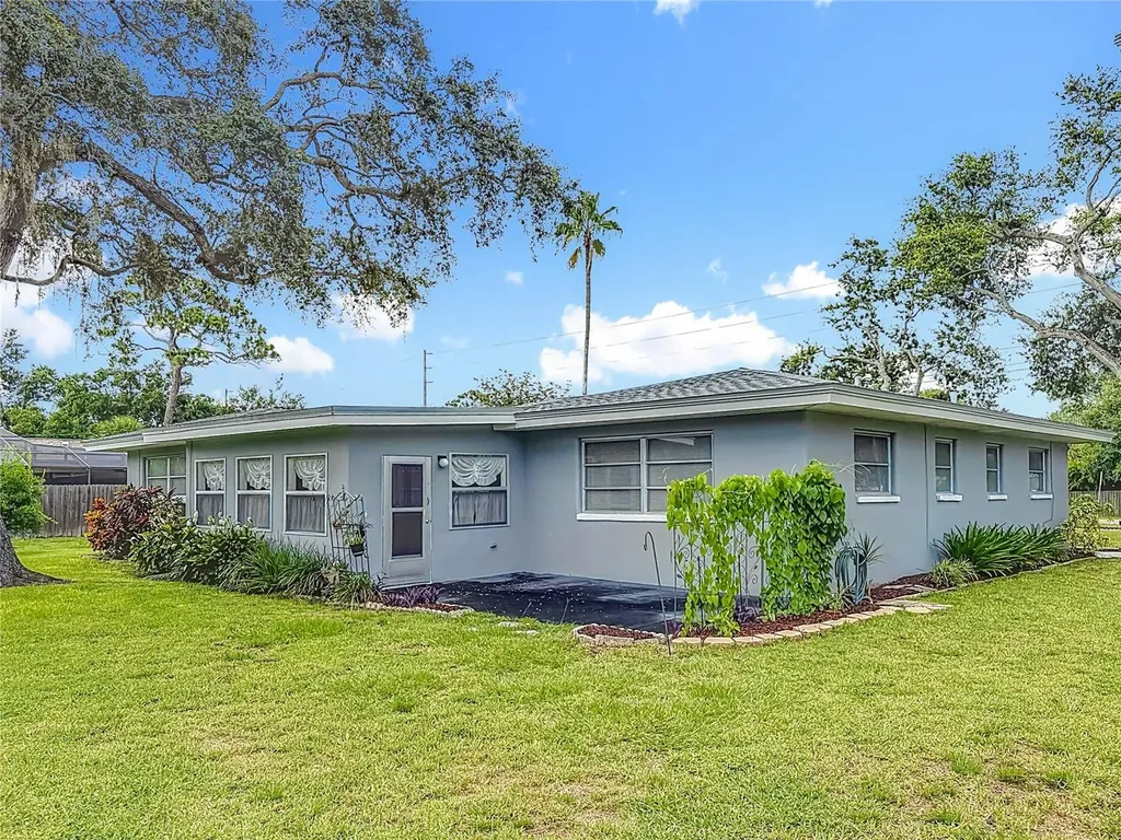 108 Indian Rocks Road S Belleair Bluffs FL 33770