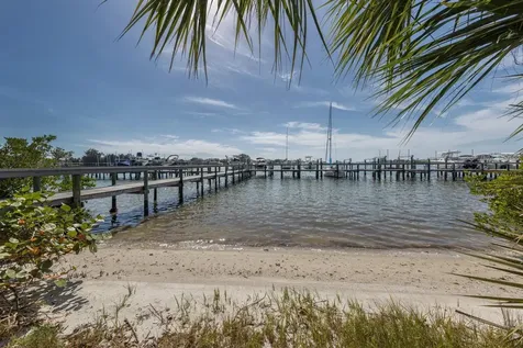 726 Eagle Point Drive Venice FL 34285