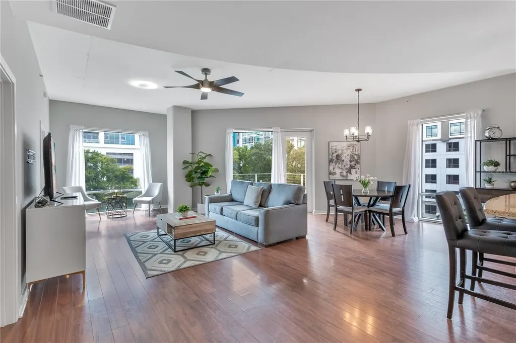525 E Jackson Street Orlando FL 32801