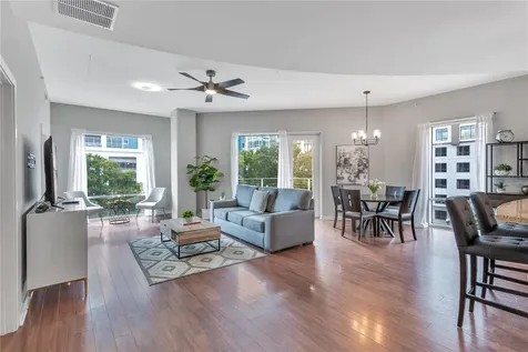 525 E Jackson Street Orlando FL 32801