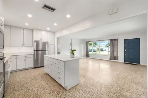2626 Sunnyside Street Sarasota FL 34239