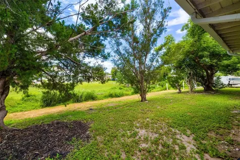 2626 Sunnyside Street Sarasota FL 34239