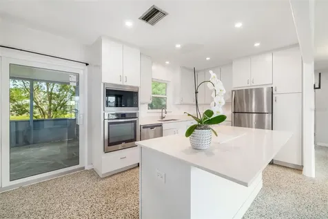 2626 Sunnyside Street Sarasota FL 34239