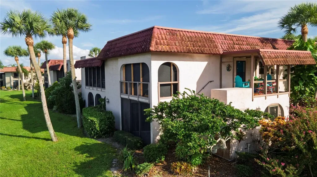 1007 S Bayshore Boulevard Safety Harbor FL 34695