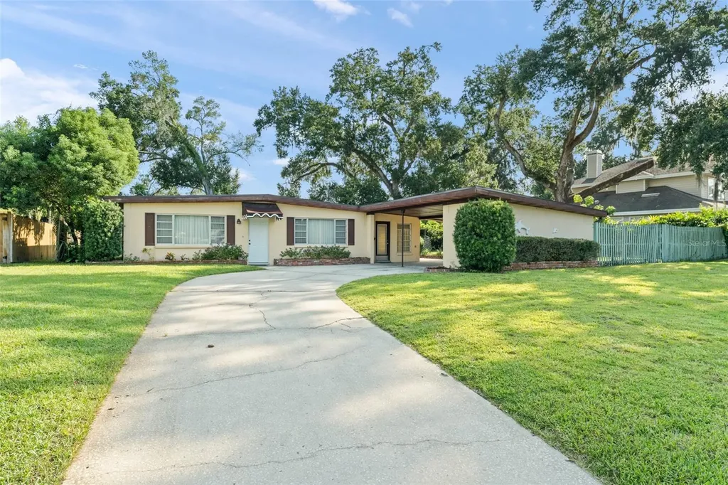1301 Delridge Street Orlando FL 32804