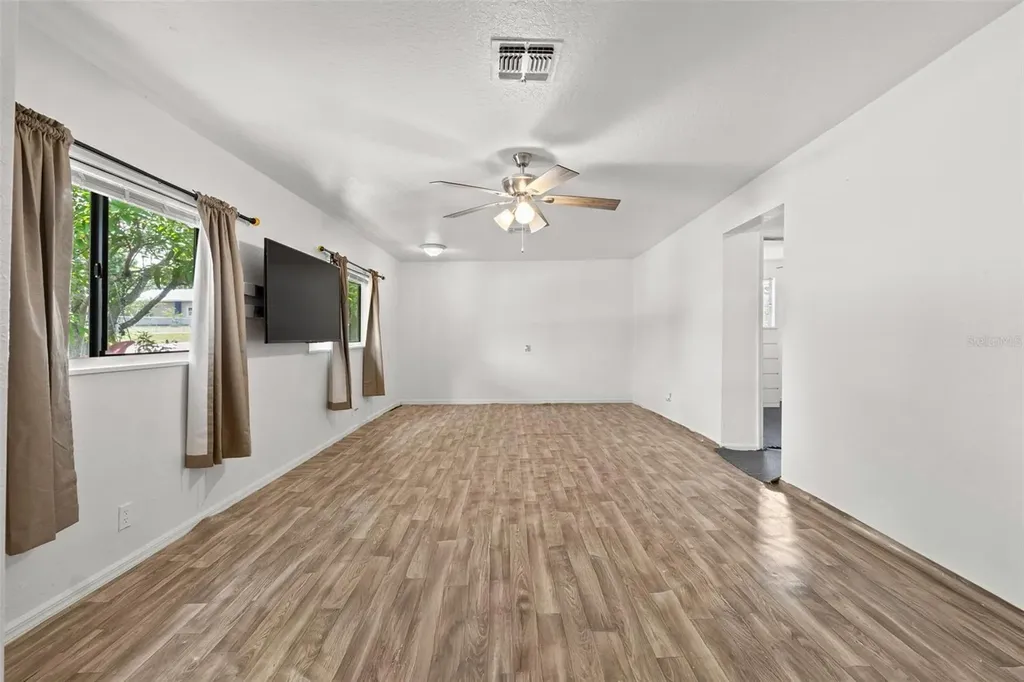 304 Shepard Dundee FL 33838