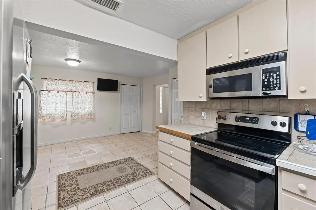 304 Shepard Dundee FL 33838