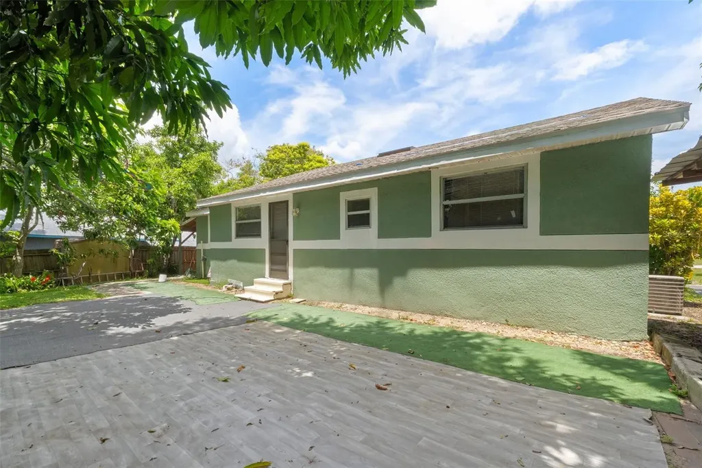 304 Shepard Dundee FL 33838