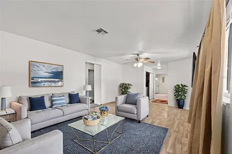 304 Shepard Dundee FL 33838
