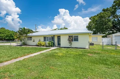 3402 15th Avenue W Bradenton FL 34205