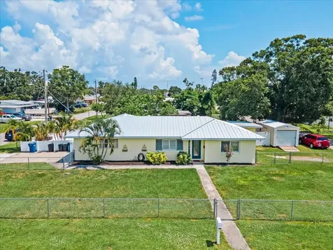 3402 15th Avenue W Bradenton FL 34205