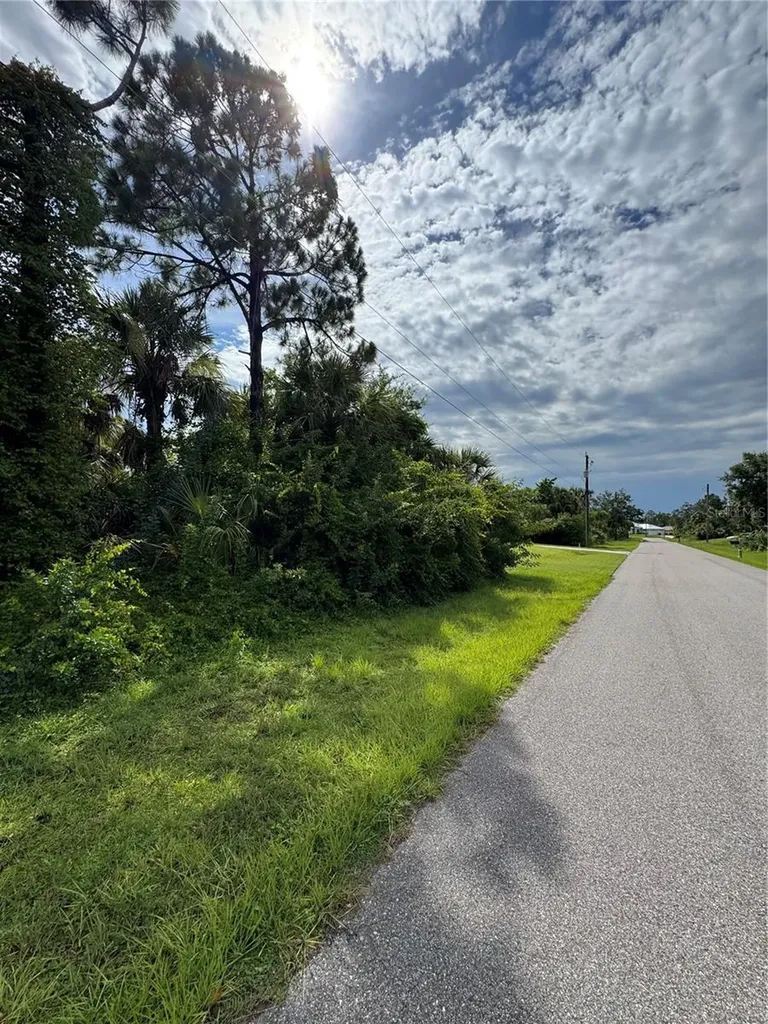 395 Ramblewood Street Port Charlotte FL 33953