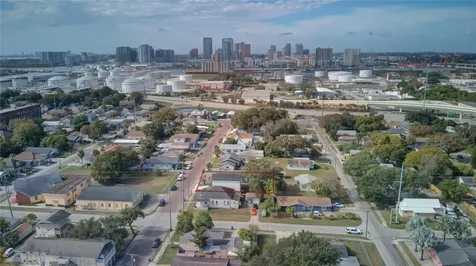 2222 E Clark Street Tampa FL 33605