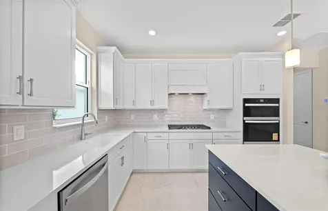 1828 Silver Shores Boulevard Englewood FL 34223