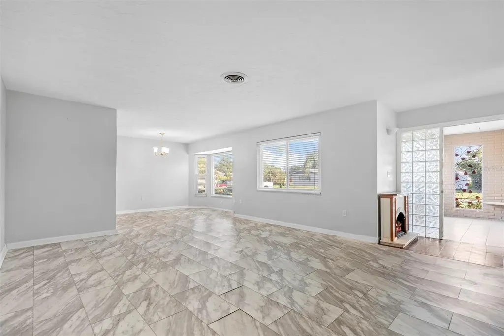 2410 Britannia Road Sarasota FL 34231