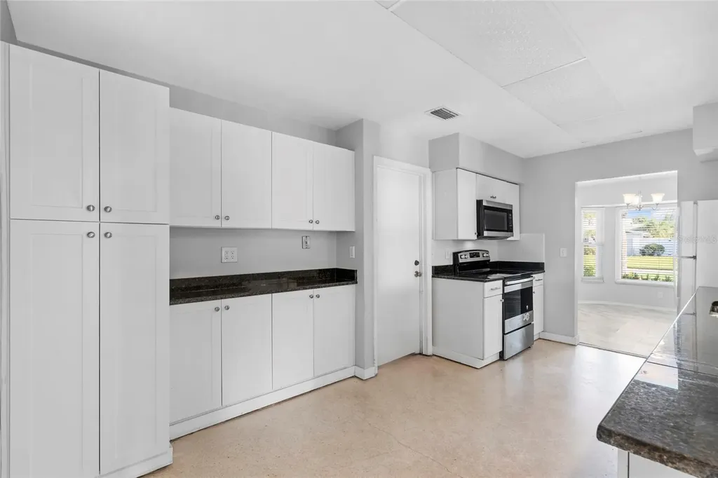 2410 Britannia Road Sarasota FL 34231